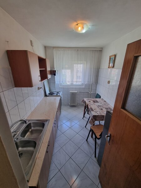 Dristor, 5 minute metrou si parc IOR, chiar pe Scolarilor,