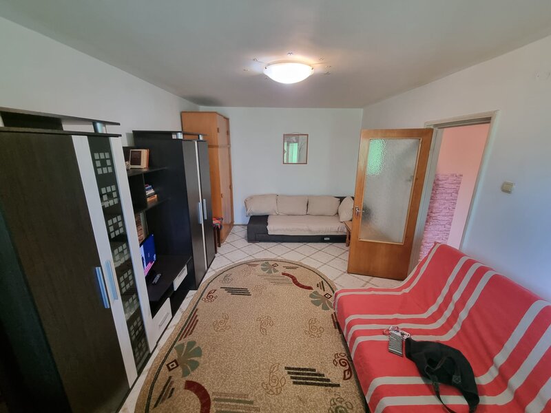 Dristor, 5 minute metrou si parc IOR, chiar pe Scolarilor,