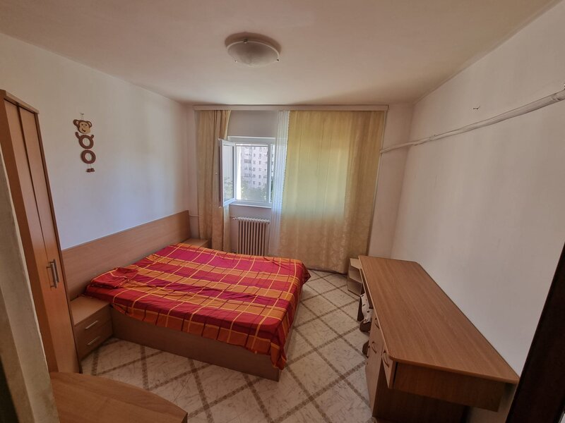 Dristor, 5 minute metrou si parc IOR, chiar pe Scolarilor,